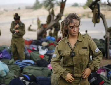 Μοναδικά βίντεο: 24 ώρες στην ζωή των στρατιωτών των Ισραηλινών Αμυντικών Δυνάμεων